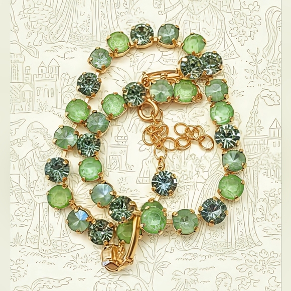 Green Peridot and Mint Crystal Necklace and Earrings in Matte Gold Plated - Picture 1 of 7